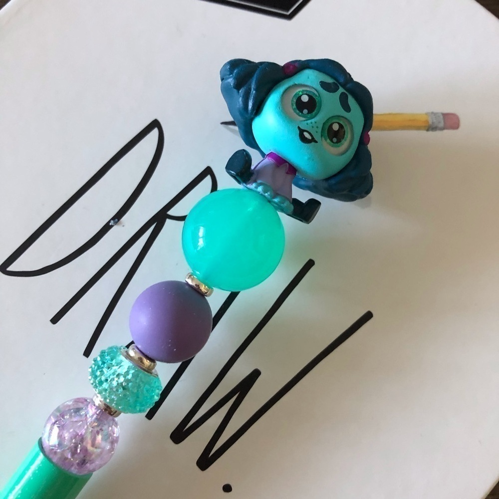 Disney Doorables: Inside Out: Envy handmade beaded pen